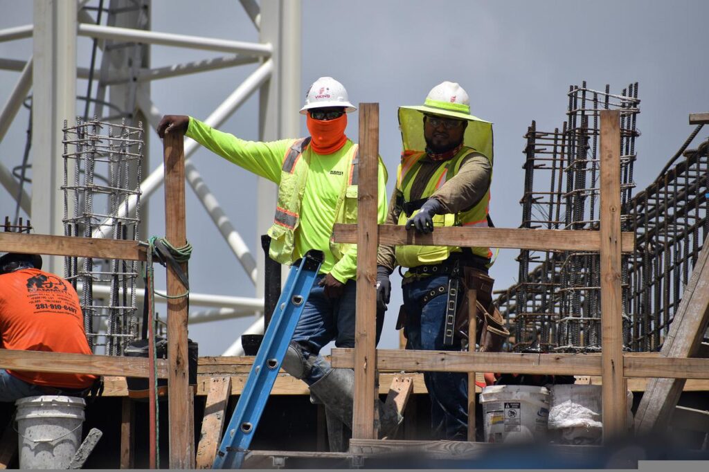 peralatan pelindung diri