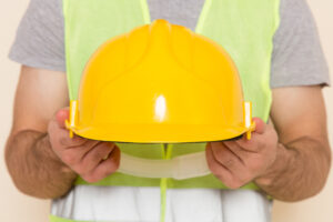 Kriteria Helm Pelindung Berkualitas untuk Pekerja Lapangan