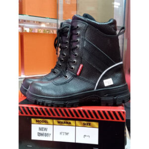 sepatu safety slip on