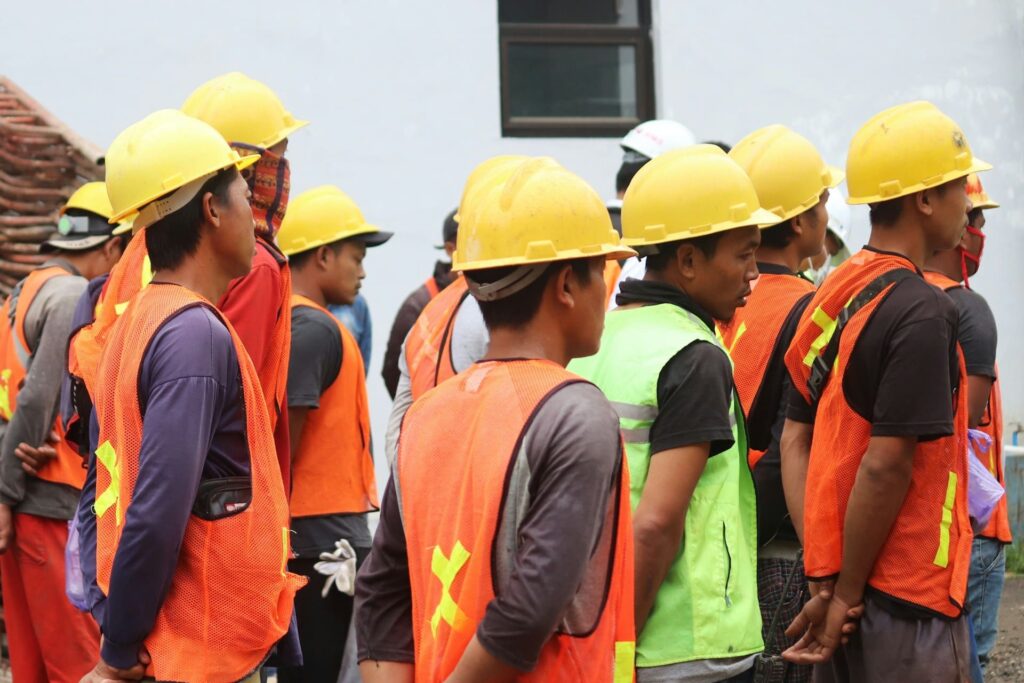Scotlight pada Baju Safety: Fungsi, Jenis, dan Cara Memilih