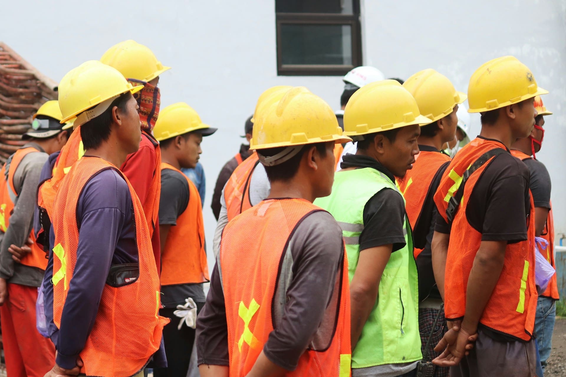 Scotlight pada Baju Safety: Fungsi, Jenis, dan Cara Memilih